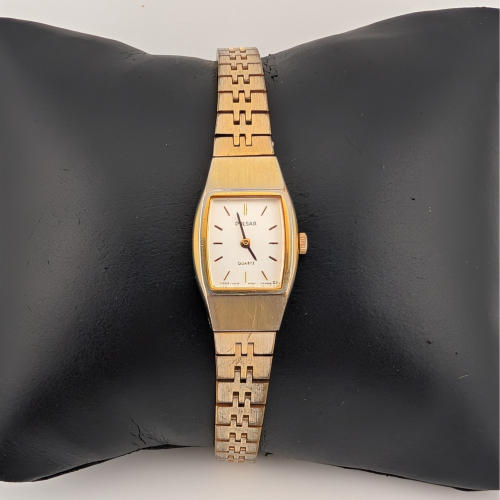 Vintage Pulsar Y580-5530 Two Tone Quartz  Bracelet Watch White Dial Petite